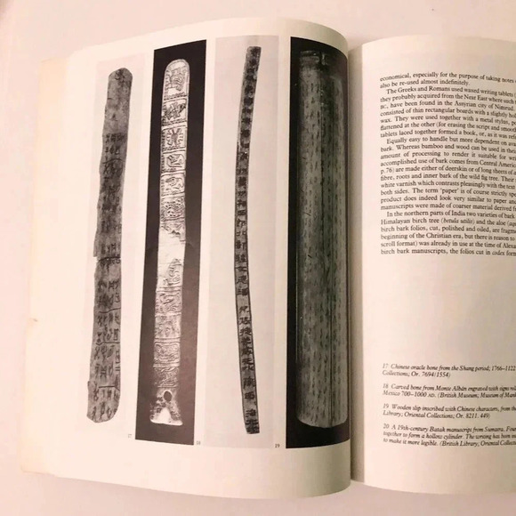 Vintage 1992 History of Writing Albertine Gaur Cross River Press Softcover Book - Picture 14 of 16